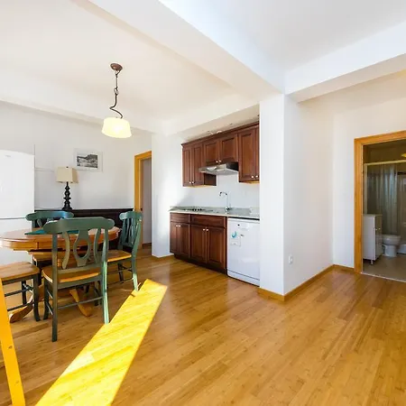 Guest house Golden Shell 4 *