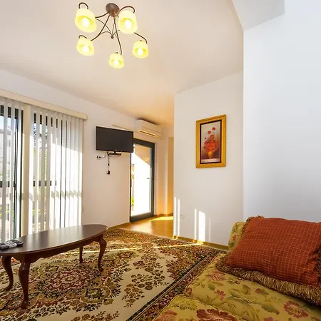 Guest house Golden Shell 4