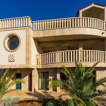 Golden Shell 4 Guest house